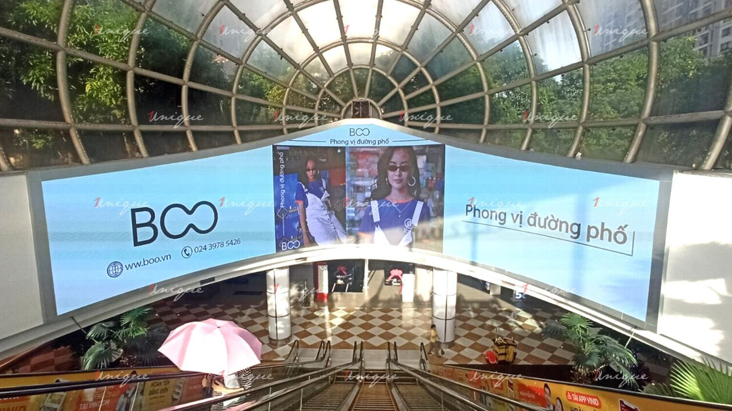 Quảng cáo thời trang BOO tại Vincom Mega Mall Times City trên màn hình LED