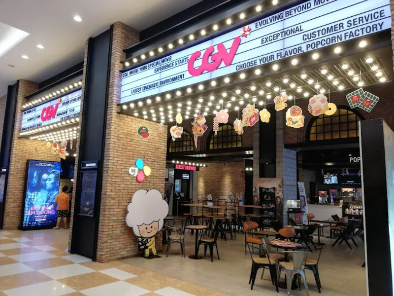 Rạp chiếu phim CGV tại Vincom Plaza Đà Nẵng, luôn sẵn sàng đón khách trong suốt thời gian mở cửa.
