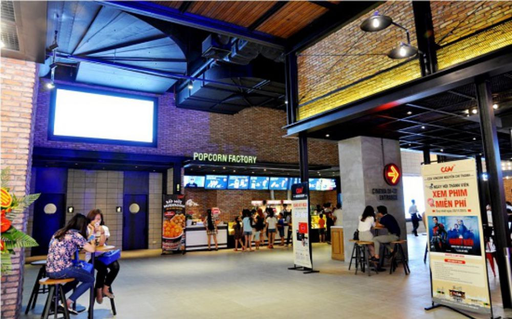 Rạp chiếu phim CGV Vincom Thủ Đức với màn hình lớn và ghế ngồi thoải mái
