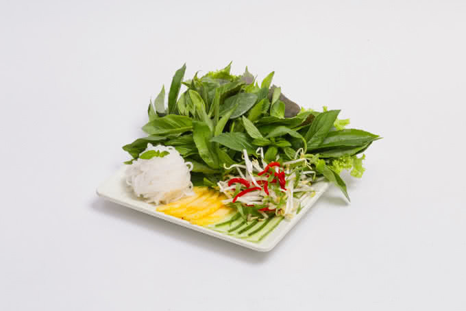 Rau sạch đạt chuẩn quốc tế tại Wrap &amp; Roll Vincom Đồng Khởi