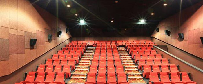 Sảnh Lotte Cinema Đồng Nai