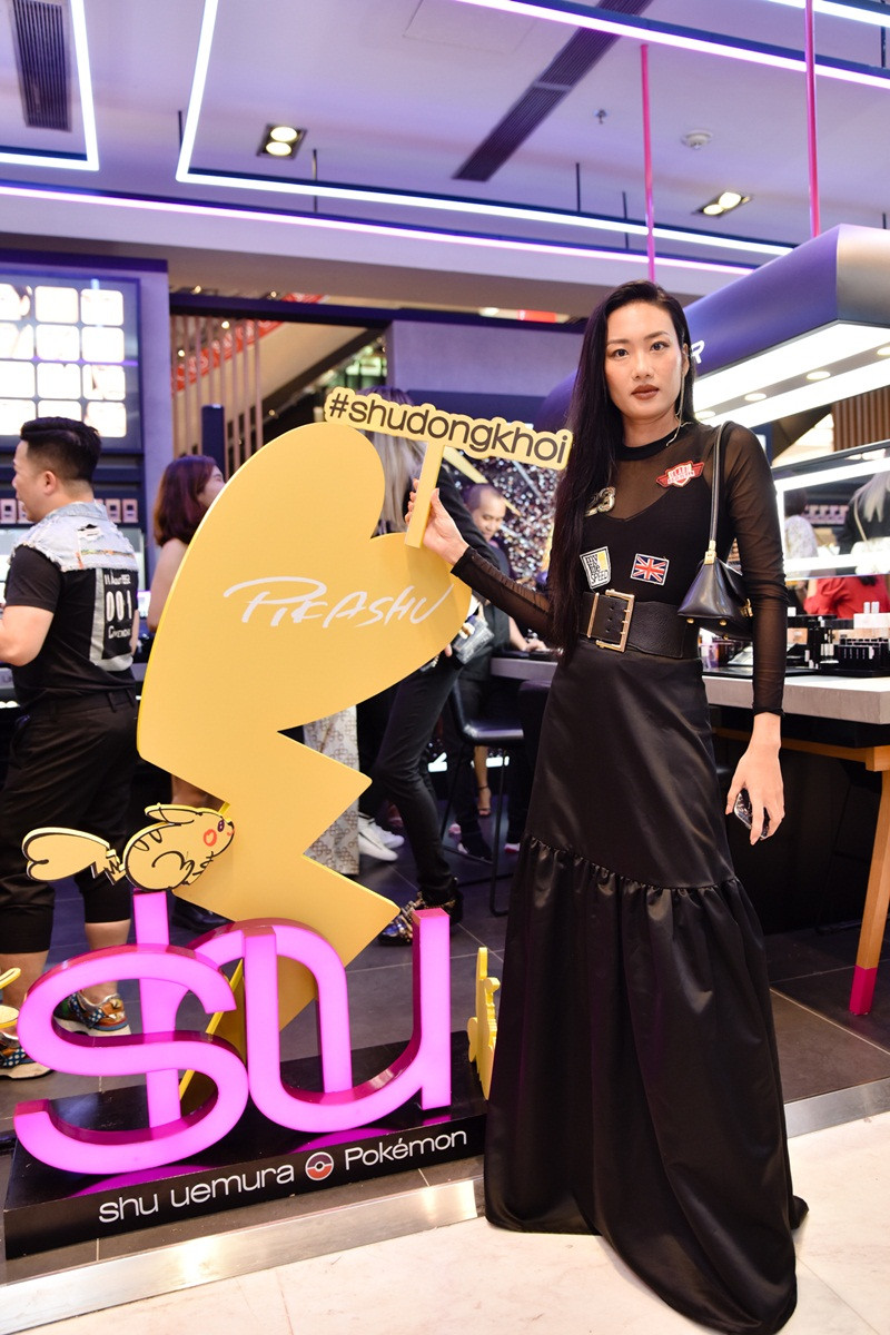 Khám phá thế giới sắc đẹp tại **Shu Uemura Vincom Đồng Khởi**