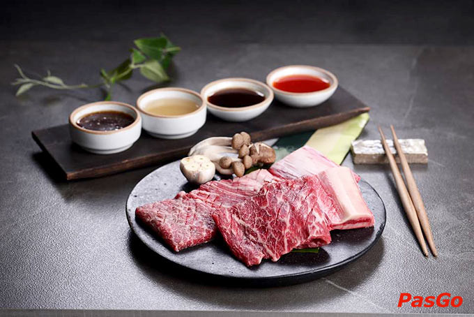 Sườn King trứ danh tại King BBQ Vincom Bà Triệu