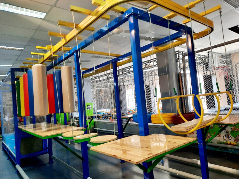 Thiết kế hiện đại và màu sắc hấp dẫn tại khu vui chơi ở Vincom Thanh Hóa