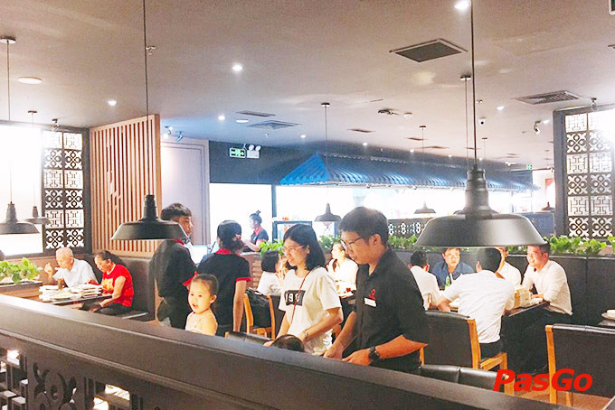 Thiết kế nội thất ấm cúng, pha trộn truyền thống và hiện đại tại các nhà hàng Vincom Vị Thanh