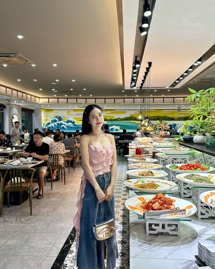 Thịt nướng thơm ngon tại Làu Buffet, một phần của ẩm thực buffet tại Thanh Hóa
