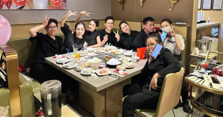 Thực đơn đa dạng tại Haidilao Vincom Đồng Khởi Bến Nghé, District 1 với đa dạng món ăn.