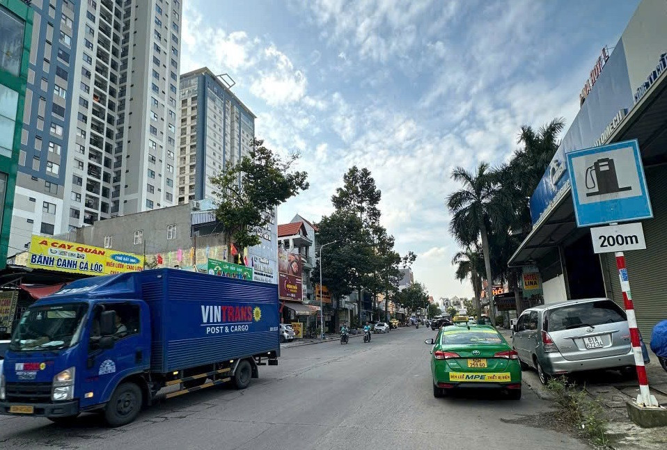 Toàn cảnh khu phức hợp thương mại và dân cư gần Vincom ngã tư 550