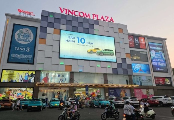 Toàn cảnh Vincom Lê Văn Việt sầm uất, địa điểm ăn uống và giải trí nổi bật