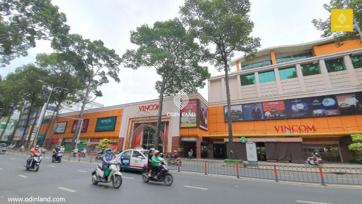 Tổng quan kiến trúc hiện đại của TTTM Vincom 3/2 tại Quận 10