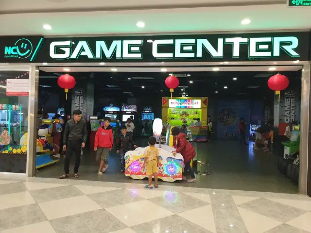 Trẻ em vui chơi tại khu giải trí Big Fun, điểm đến cho gia đình ở Vincom Bảo Lộc