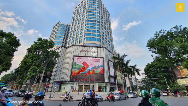 Trung tâm Thương mại Vincom Bà Triệu: Địa Điểm Mua Sắm Sầm Uất ở Hà Nội