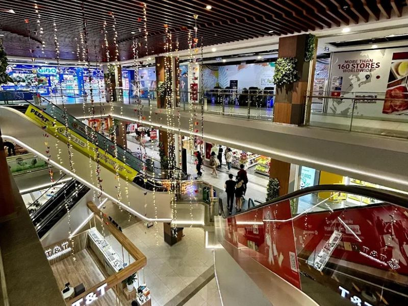 Vị trí đắc địa của Vincom Plaza 3/2 ảnh trên đường Ba Tháng Hai, thuận tiện di chuyển.