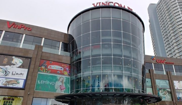 Vincom có gửi xe qua đêm không tại Vincom Plaza