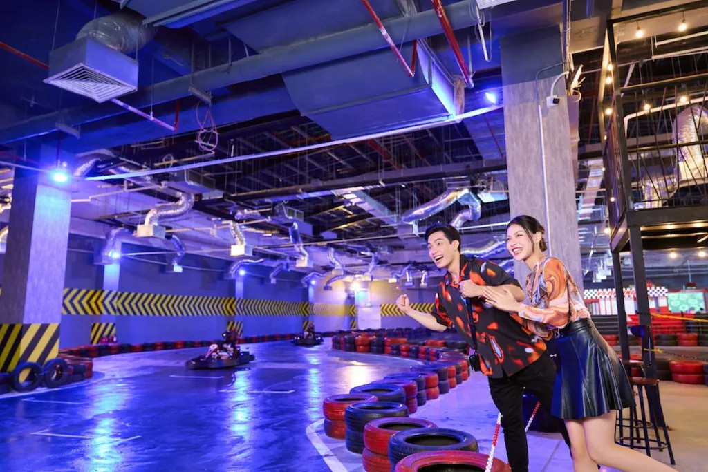 VS Racing – Đường đua F1 mini trong nhà hơn 3.000m2 với mô hình F1 kích thước thật, độc nhất Việt Nam tại Vincom Mega Mall Smart City Hà Nội