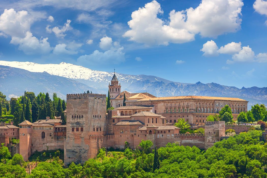Alhambra, cung điện Moorish ở Andalusia, Tây Ban Nha