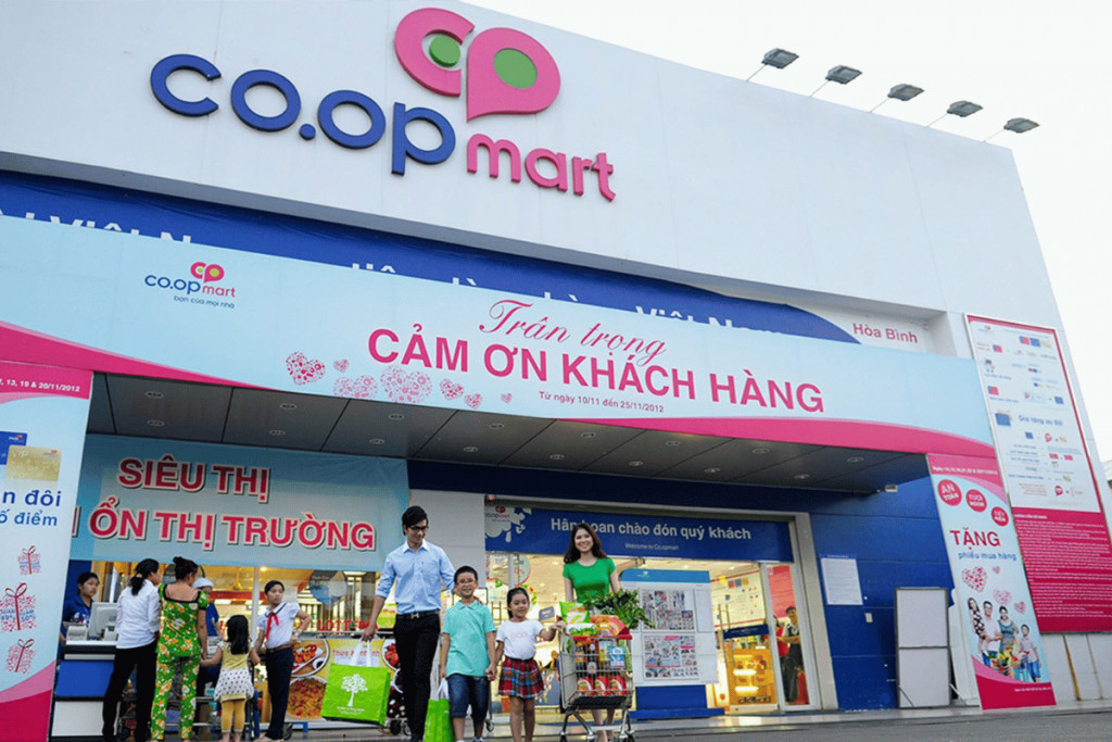 Bên trong Co.op Mart Đà Nẵng với hàng hóa phong phú
