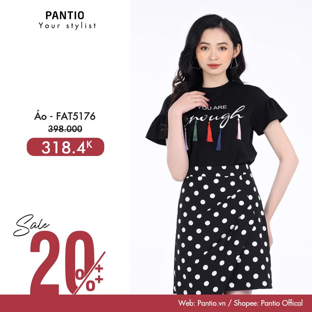 Cận cảnh chi tiết trang phục Pantio với chất liệu vải cao cấp và đường may tỉ mỉ