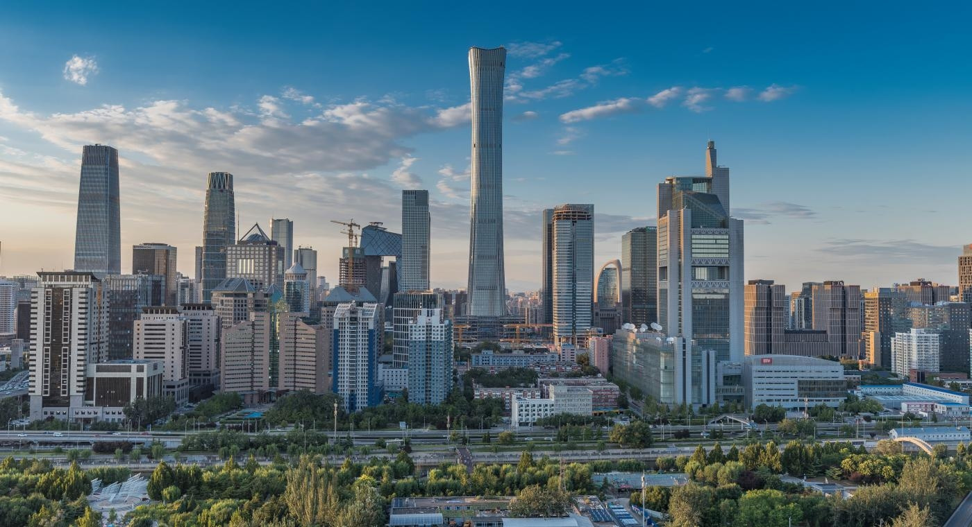 China Zun, tòa tháp cao nhất Bắc Kinh, mang hình dáng bình rượu cổ truyền thống