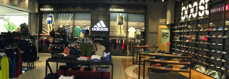 Cửa hàng adidas Outlet Vincom Thủ Đức Võ Văn Ngân