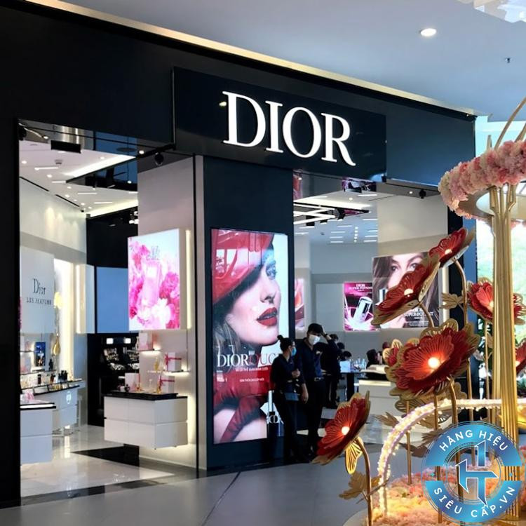 Cửa hàng Dior Beauty tại Lotte Liễu Giai, Hà Nội