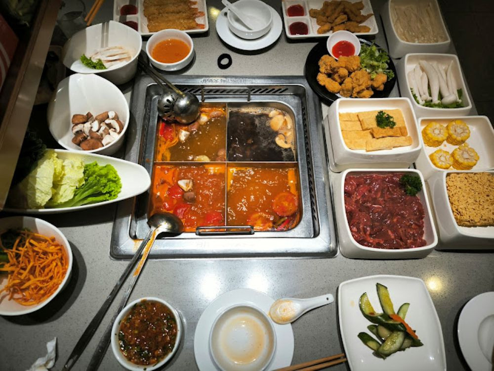Đa dạng vị lẩu tại Haidilao Huoguo