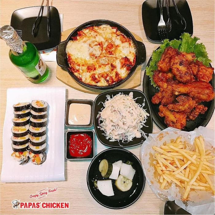 Gà rán sốt Hàn Quốc giòn rụm tại Papas' Chicken, món ngon không thể bỏ lỡ khi ghé Vincom Mega Mall Smart City