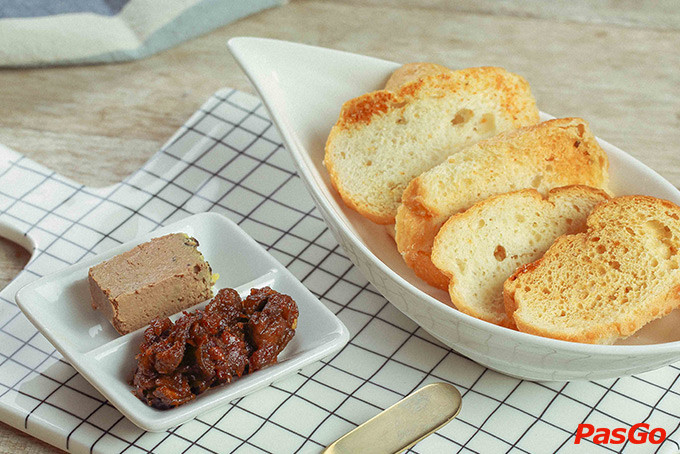 Gan vịt áp chảo kiểu Pháp Duck Liver Parfait tại Le Monde Steak