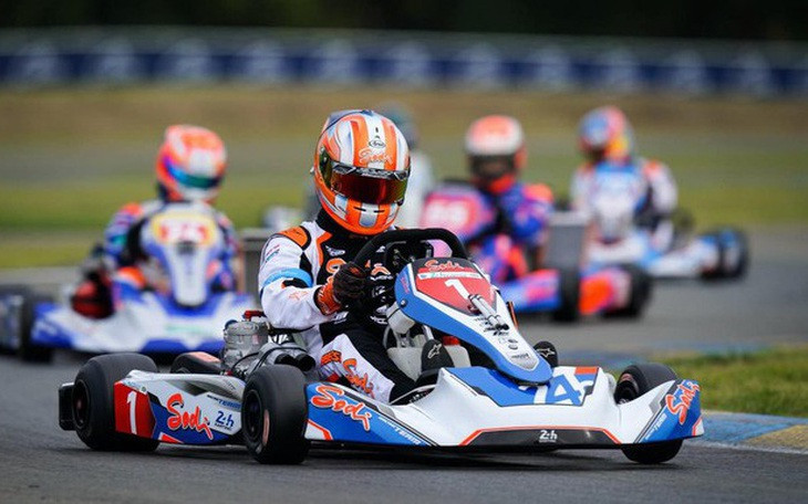 Hình ảnh chung về không khí sôi động tại một sự kiện đua go-kart, phản ánh tiềm năng phát triển thể thao tốc độ