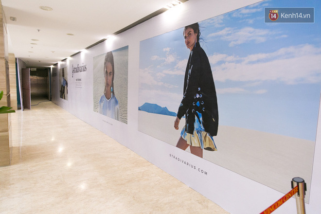Hình ảnh cửa hàng Stradivarius Vincom với thông báo 'next opening' đầy hứa hẹn