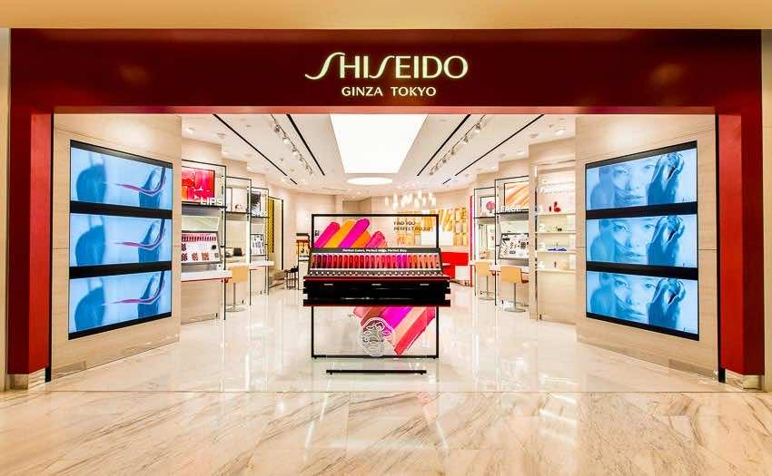 Khu trưng bày sản phẩm Shiseido tại Vincom Đồng Khởi