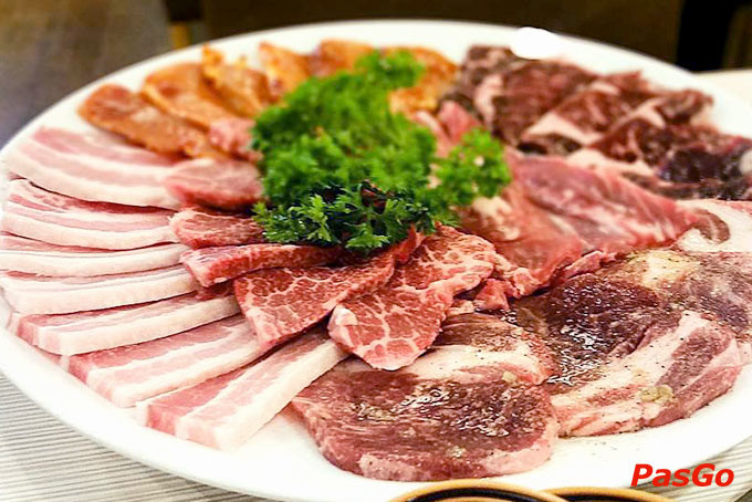Nguyên liệu tươi sống, chất lượng cao làm nên món ngon tại King BBQ Vincom Đồng Khởi