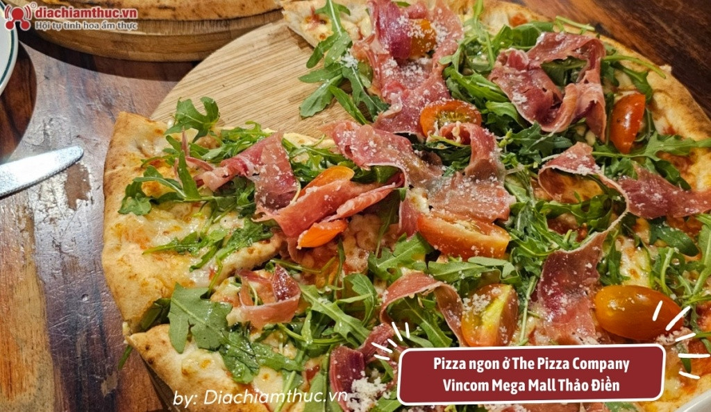 Pizza hải sản nhiệt đới với đế bánh mỏng giòn của The Pizza Company