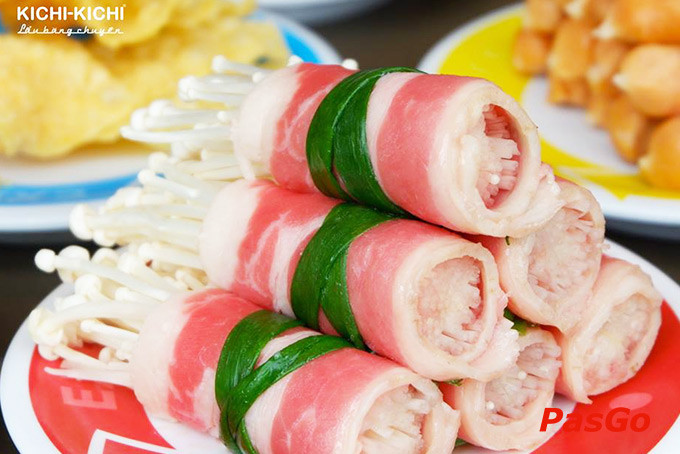 Rau củ quả tươi sạch cho bữa lẩu dinh dưỡng ở Kichi Vincom Thủ Đức