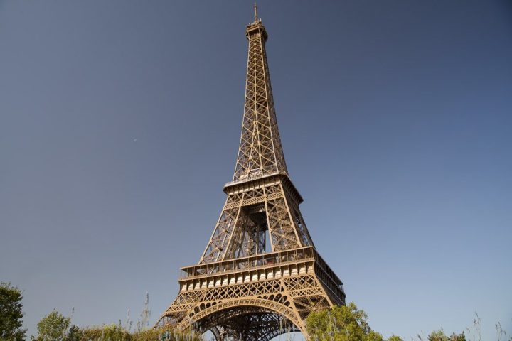 Tháp Eiffel, biểu tượng kiến trúc nổi tiếng của Paris