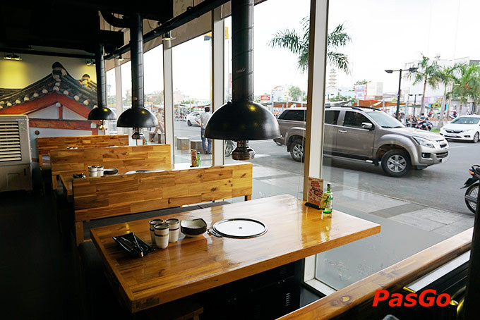 Thiết kế bàn nướng hiện đại tại GoGi Vincom Phan Văn Trị