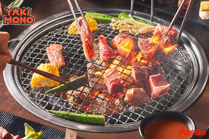 Thịt bò Mỹ cuộn nấm nướng hấp dẫn tại Yakimono