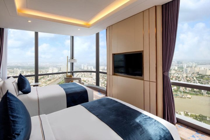 Toàn cảnh tòa tháp Landmark 81 nhìn từ bên ngoài, nơi tọa lạc rạp chiếu phim CGV Landmark 81