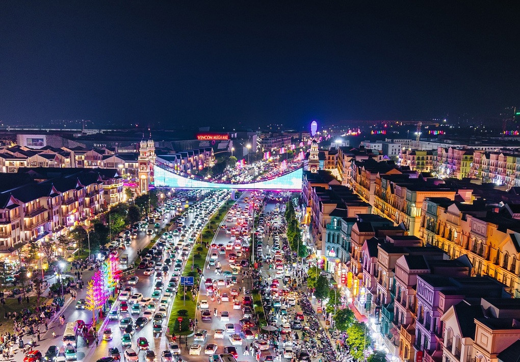 Toàn cảnh Vincom Mega Mall Ocean City, điểm nhấn của khu đô thị Ocean City.
