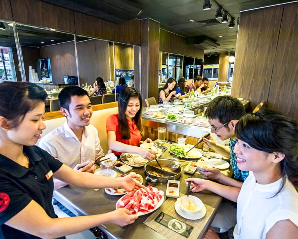 Trải nghiệm ẩm thực phong phú tại Vincom Bà Triệu