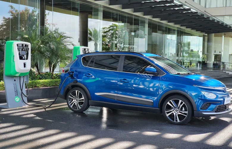 Trạm sạc xe điện Vinfast tiện lợi tại bãi đỗ xe của Vincom Plaza Buôn Ma Thuột