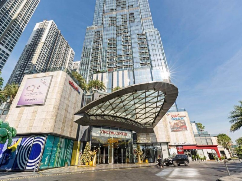 Trung tâm thương mại Vincom tại **Landmark 81**, điểm đến mua sắm và giải trí cao cấp