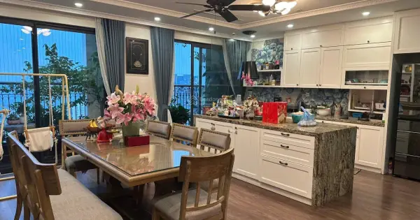 Đánh Giá Chi Tiết Tiềm Năng Đầu Tư Mua Chung Cư Quảng An: Vị Trí, Tiện Ích Và Giá Cả