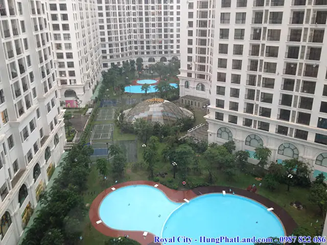 Đánh Giá Chi Tiết Thị Trường Bán Chung Cư Royal City Cắt Lỗ: Top 5 Lý Do Nên Cân Nhắc Và Rủi Ro Tiềm Ẩn