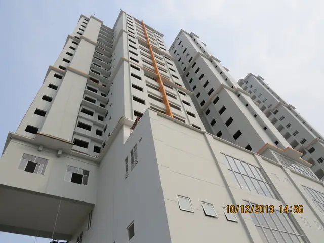 Đánh Giá Thực Trạng Chung Cư Lê Thành: Căn Hộ Xuống Cấp, Người Dân Mòn Mỏi Chờ Đợi