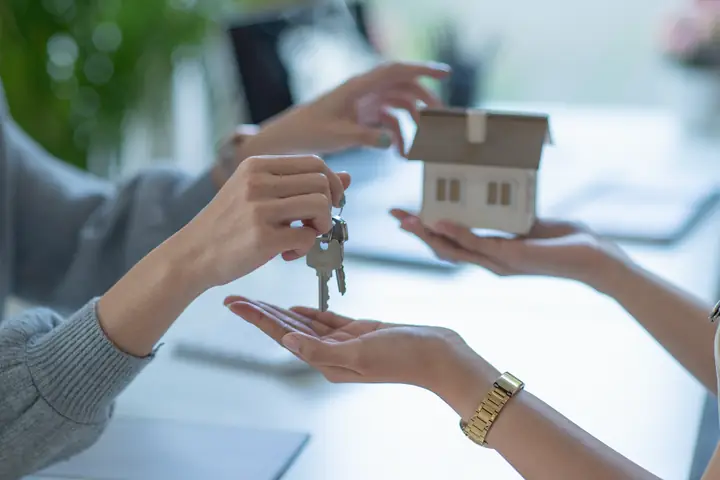 Hướng Dẫn Chi Tiết Về Hợp Đồng Mua Bán Chung Cư: Các Bước, Lưu Ý Và Pháp Lý