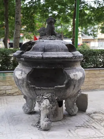Lư Hóa Vàng Chung Cư: Giải Pháp Tối Ưu Cho Không Gian Sống Hiện Đại