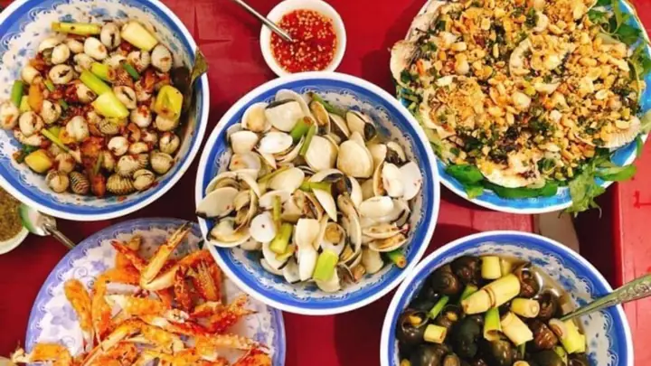 Đánh Giá Chi Tiết Ốc Chung Cư Nguyễn Thiện Thuật: Top 3 Loại Ốc Ngon Nhất Định Phải Thử